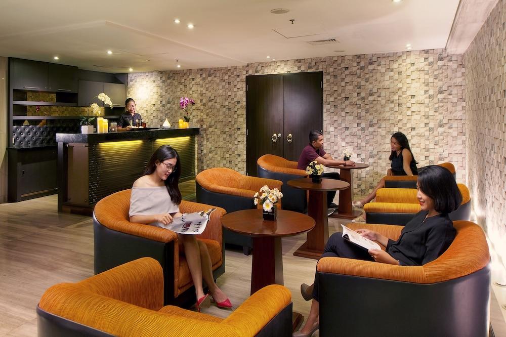 棉兰剑桥酒店 外观 照片